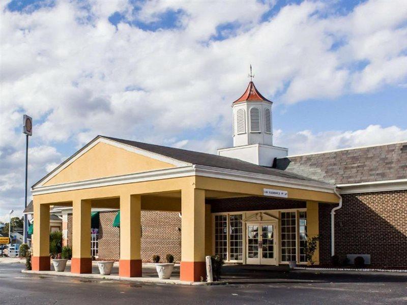 Red Roof Inn Dunn Exterior photo