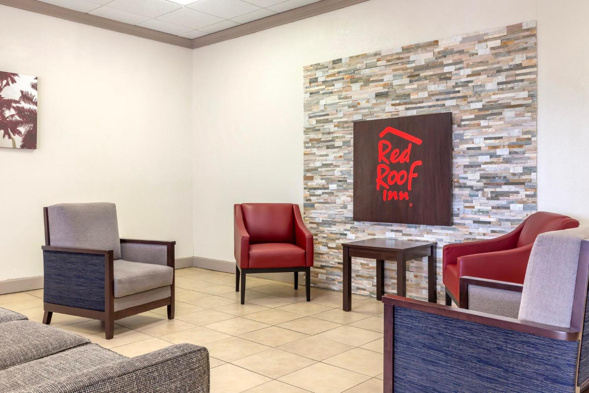 Red Roof Inn Dunn Exterior photo