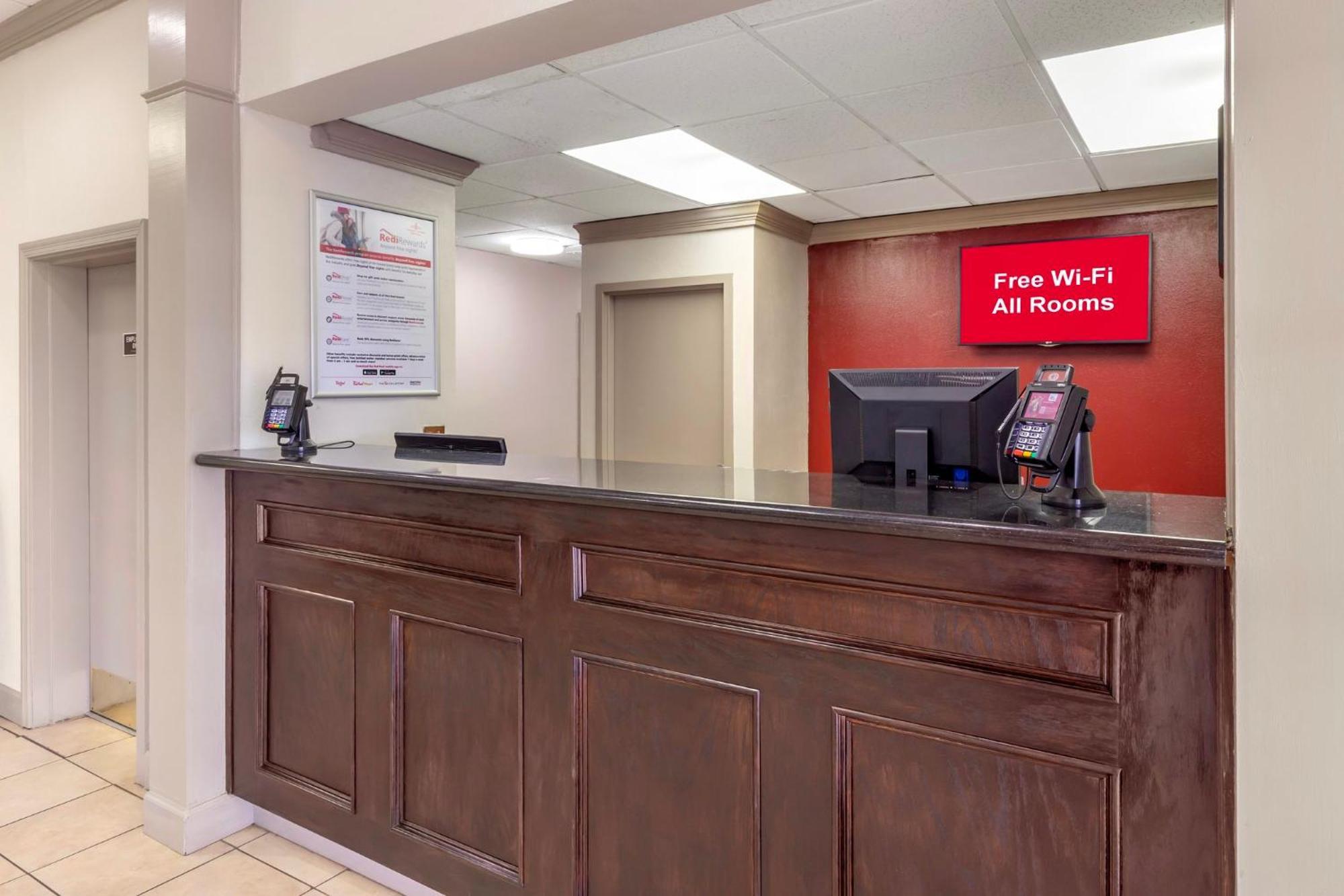 Red Roof Inn Dunn Exterior photo
